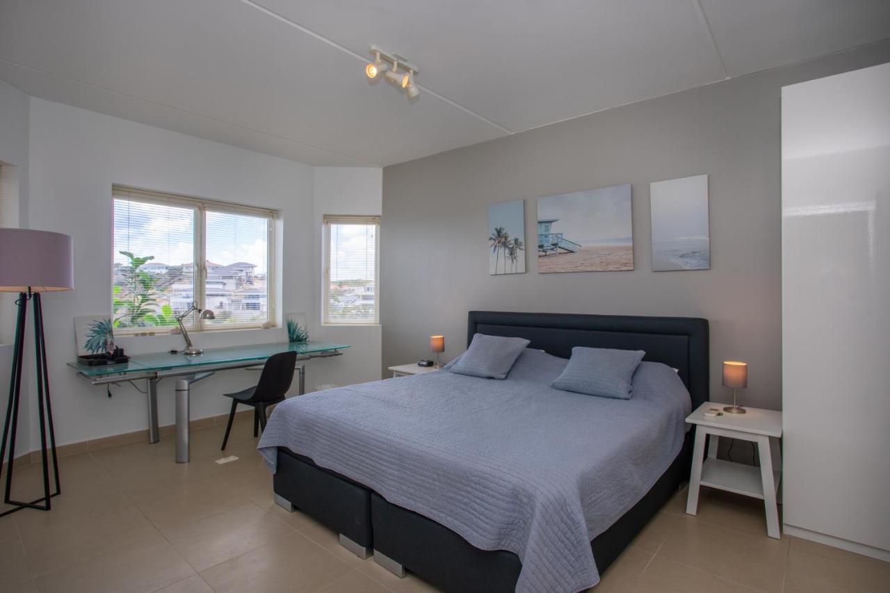 Blue Bay Beach Apartments Ngoại thất bức ảnh